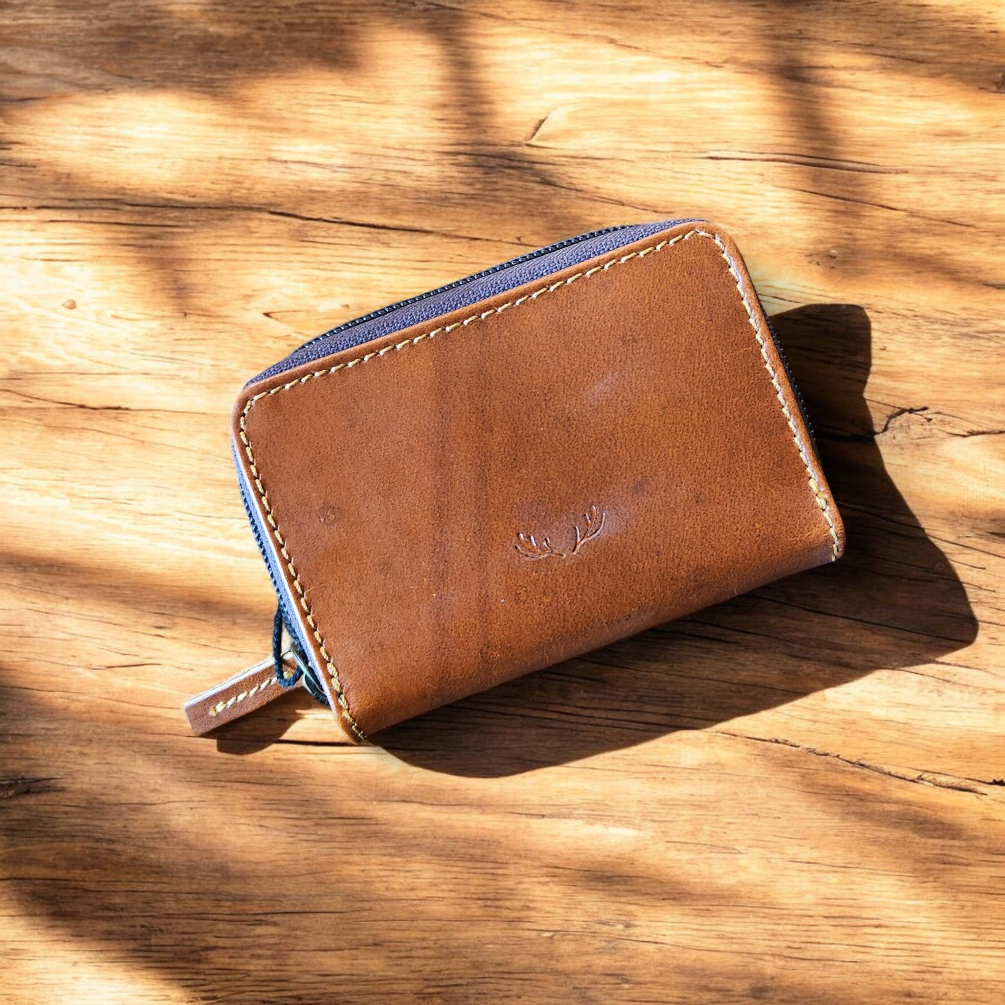 Cowhide Credit Card Wallet Cowhide Wallet Small Leather Highlands Wallet: Vintage Brown Leather Cowhide Wallet