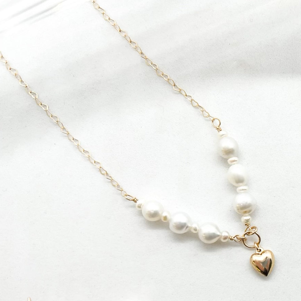 Heart & Pearls Necklace